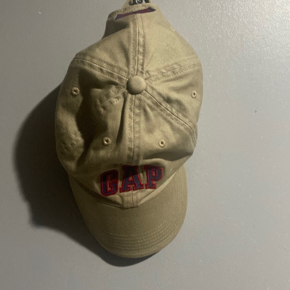 Gap Hat